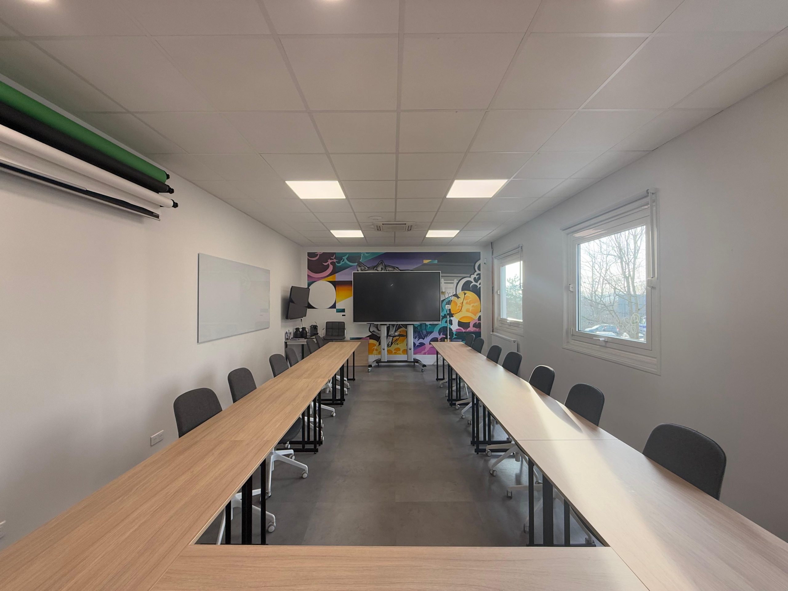 Salle de réunion à louer 20 personnes max à Osny (95)